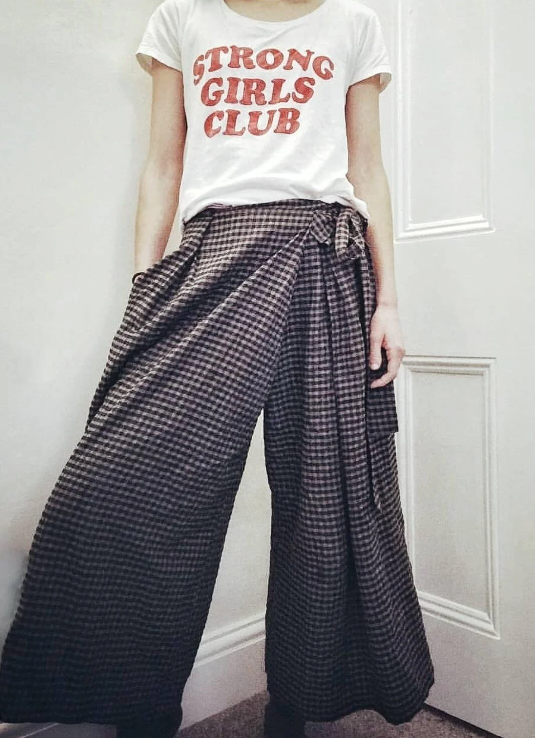 パンツ WOOL GABARDINE ASYMMETRY CULOTTE T/W GABARDINE CULOTTE PANTS(M Black): S'YTE｜THE SHOP YOHJI